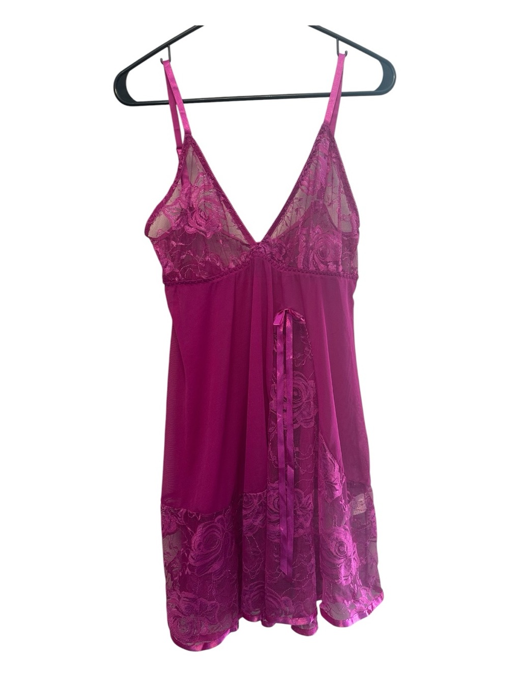 Vintage Y2K Unbranded Fuchsia Floral Lace-Trim Sheer Chemise Size Medium